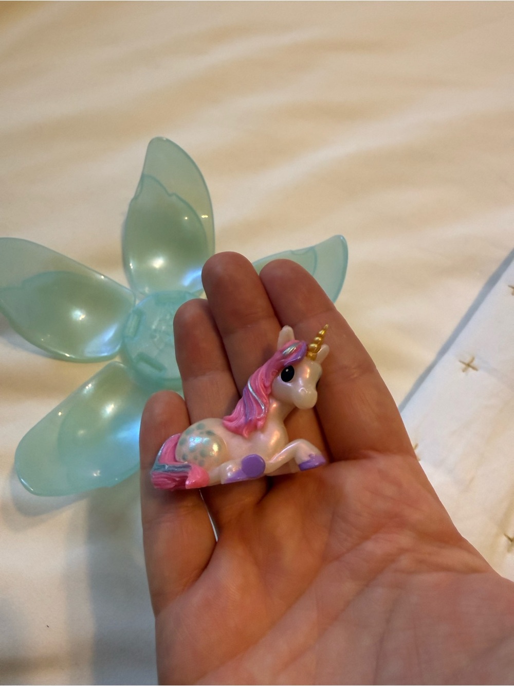 Surprise egg, Unicorn. 💙